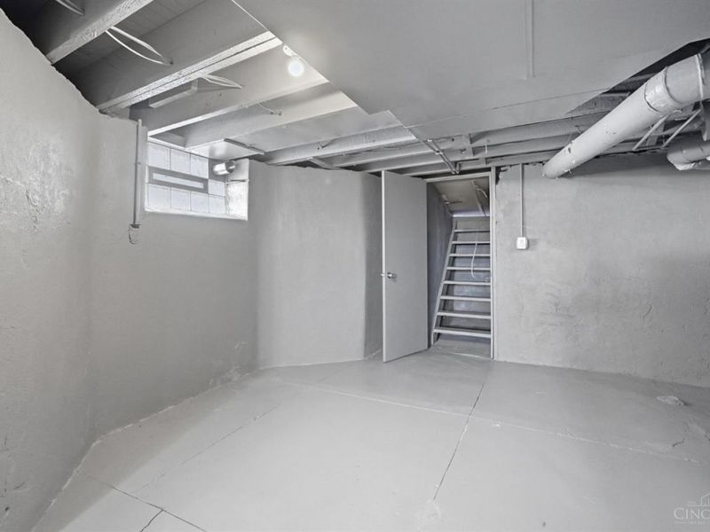 2978 Wardall Avenue, Cincinnati, OH 45211 Photo 83