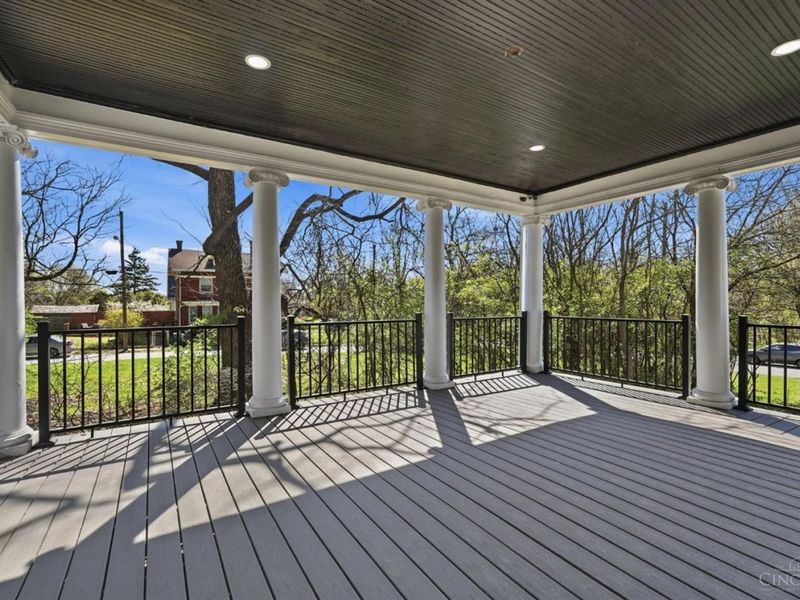 2978 Wardall Avenue, Cincinnati, OH 45211 Photo 9