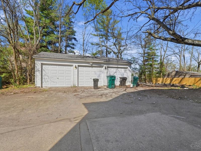 2978 Wardall Avenue, Cincinnati, OH 45211 Photo 92