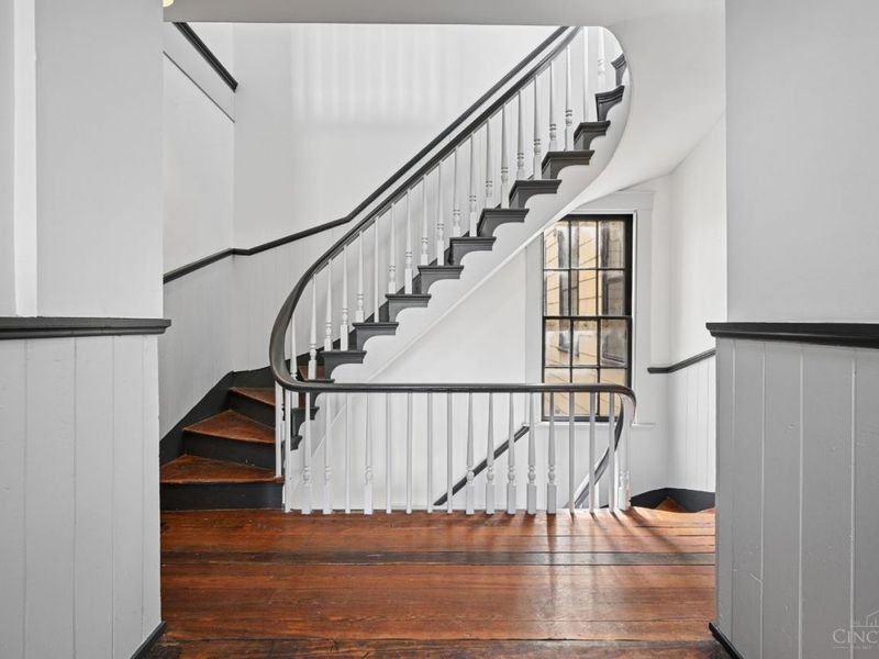 1420 Main Street, Unit 3E, Cincinnati, OH 45202 Photo 2