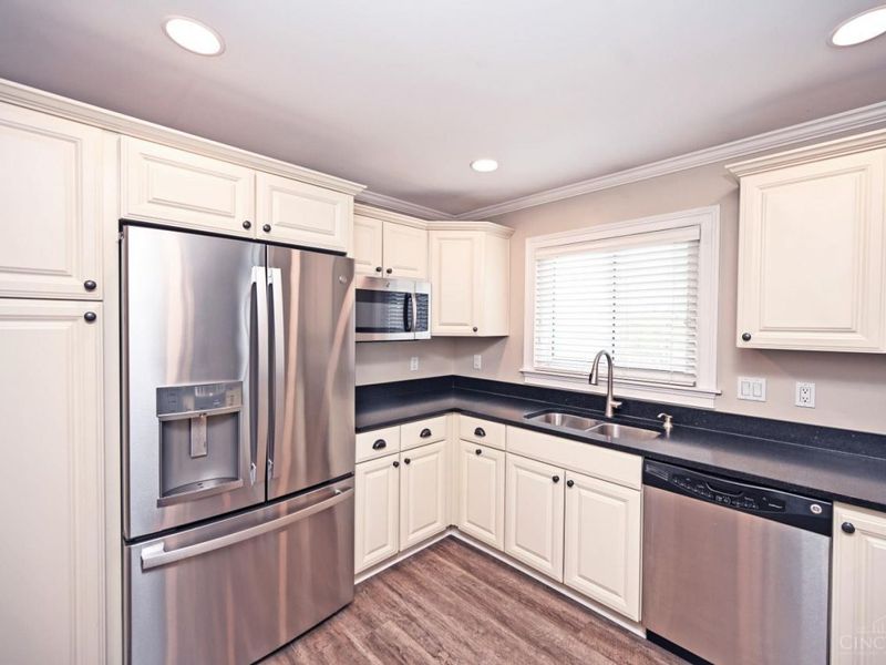 3666 Willowlea Court, Unit C, Cincinnati, OH 45208 Photo 7