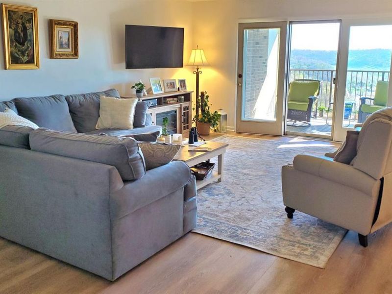 153 Palisades Pointe, Unit 4, Cincinnati, OH 45238 Photo 6