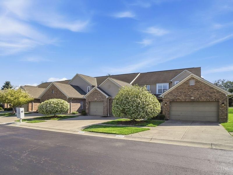 4644 Court Yard Drive, Mason, OH 45040 Photo 2