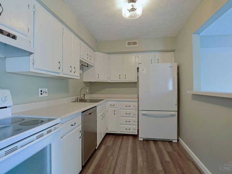 212 Duchess Lane, Union Twp, OH 45255 Photo 10