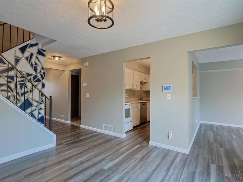 212 Duchess Lane, Union Twp, OH 45255 Photo 8