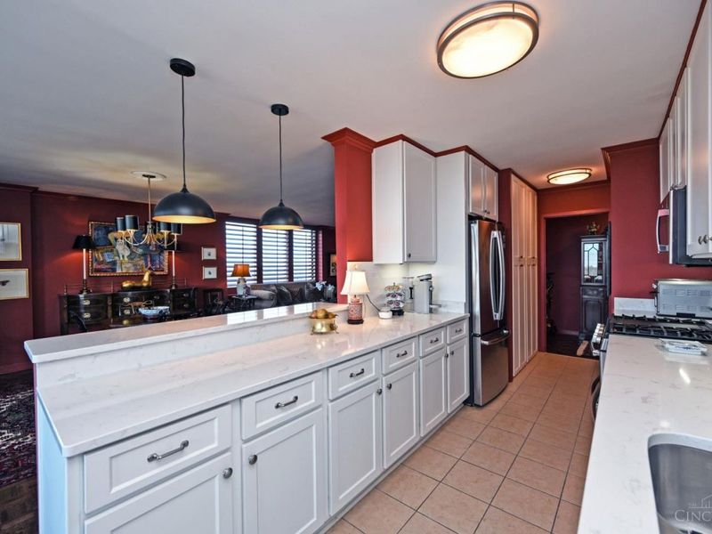 2324 Madison Road, Unit 1208, Cincinnati, OH 45208 Photo 12