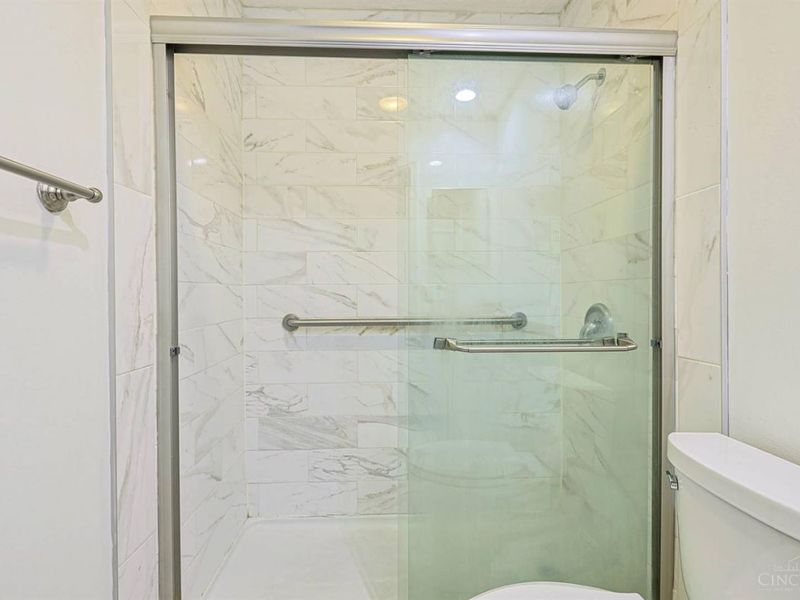 401 Shakerdale Road, Cincinnati, OH 45242 Photo 22