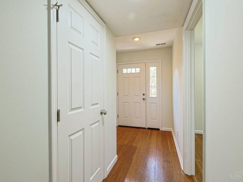 401 Shakerdale Road, Cincinnati, OH 45242 Photo 5