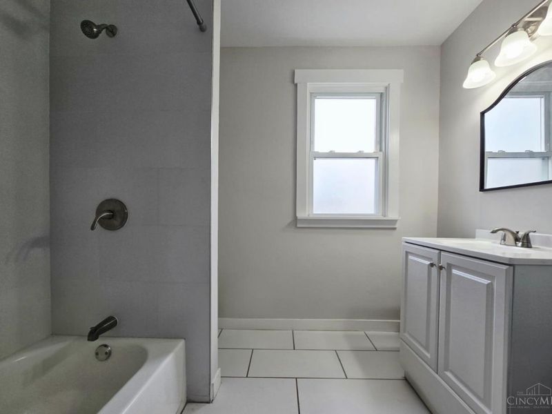 3820 Delmar Avenue, Cheviot, OH 45211 Photo 8