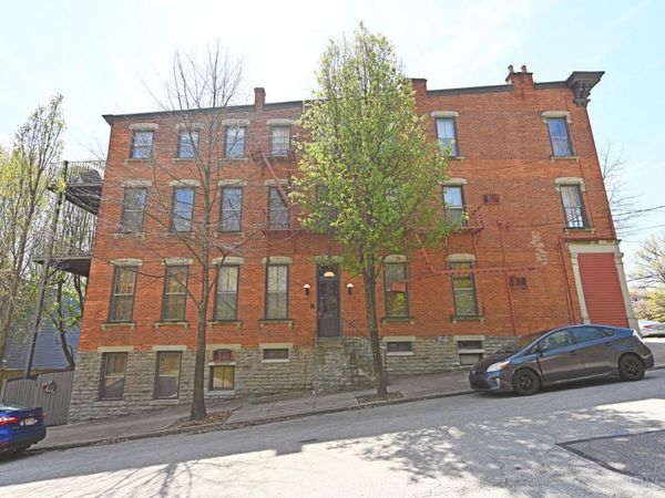 945 Parkside Place, Cincinnati, OH 45202