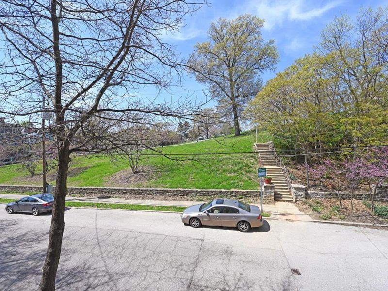 945 Parkside Place, Cincinnati, OH 45202 Photo 27