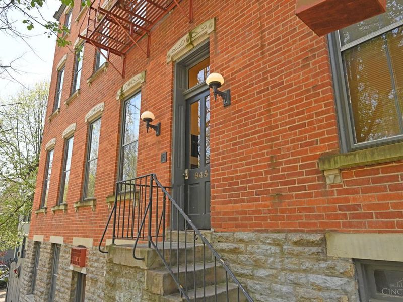 945 Parkside Place, Cincinnati, OH 45202 Photo 5