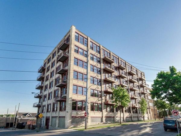 215 W Maple STREET, Unit 106, Milwaukee, WI 53204