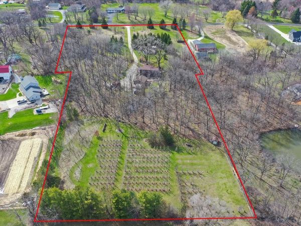 115 S Westwood AVENUE, Burlington, WI 53105