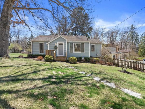 523 Valley ROAD, Twin Lakes, WI 53181