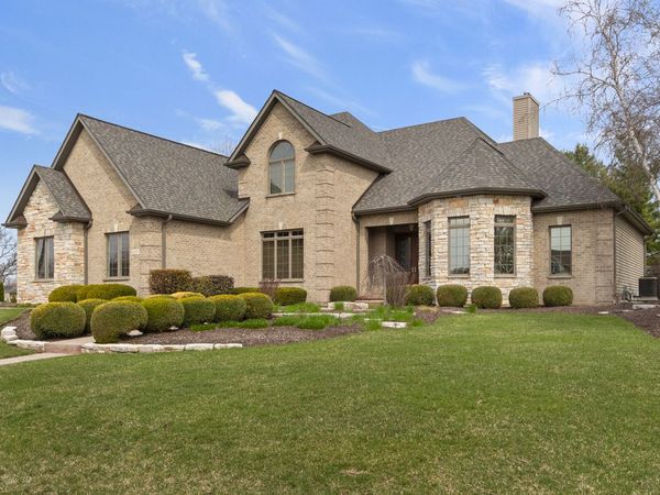 605 Independence Avenue , Sycamore, IL 60178