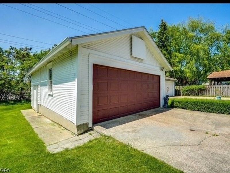 1308 Gorge Boulevard , Akron, OH 44310 Photo 2