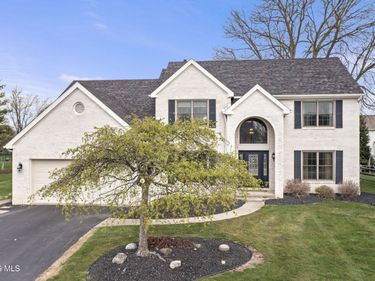 7710 Pilgrims Landing, Maumee, OH 43537