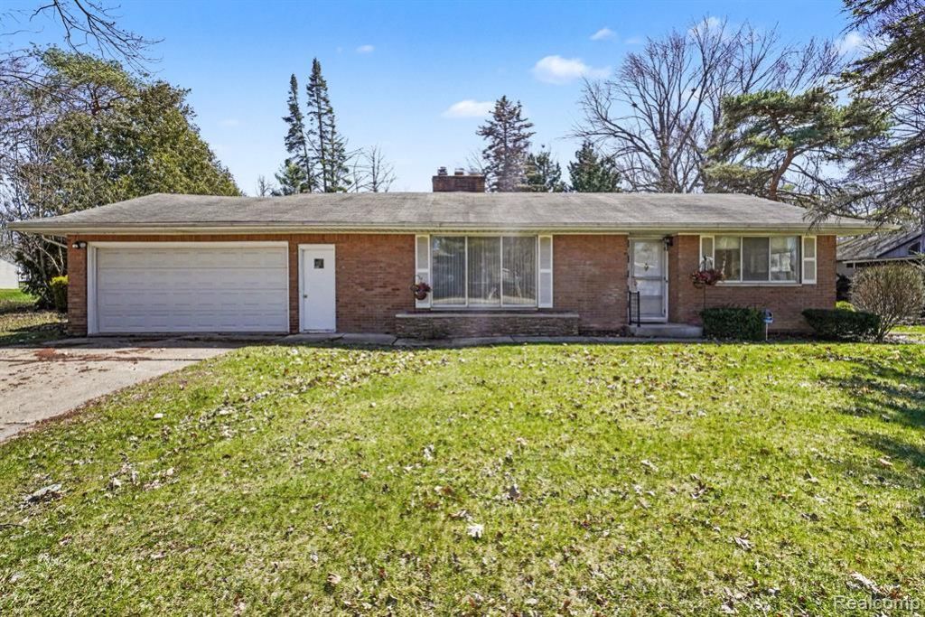 3617 Circle Drive, Flint, MI 48507 Main Photo