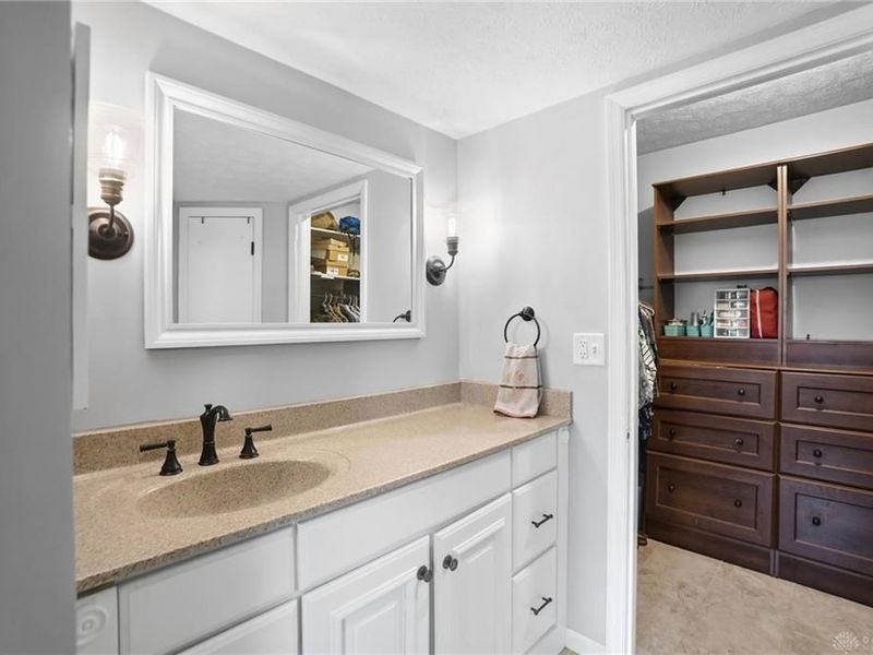 7851 Millerton Drive, Centerville, OH 45459 Photo 28