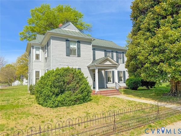 410 Brunswick Avenue , Blackstone, VA 23824