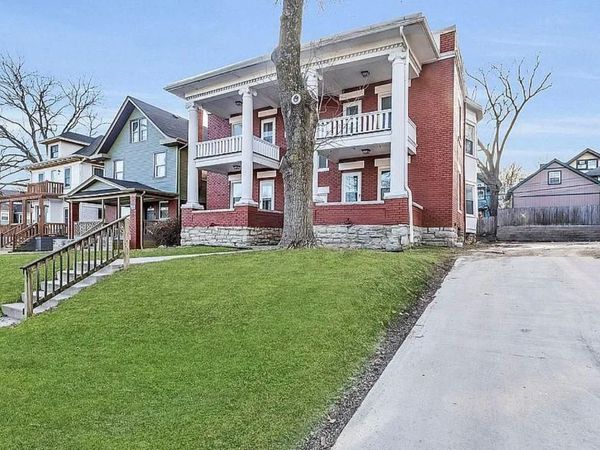 4330 Troost Avenue, Kansas City, MO 64110
