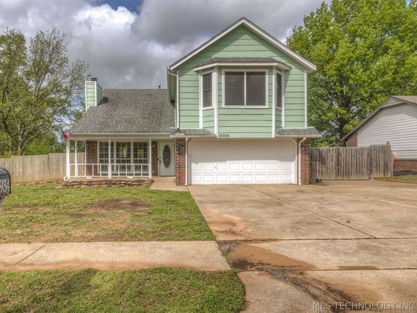 15934 S 294th East Avenue, Coweta, OK 74429