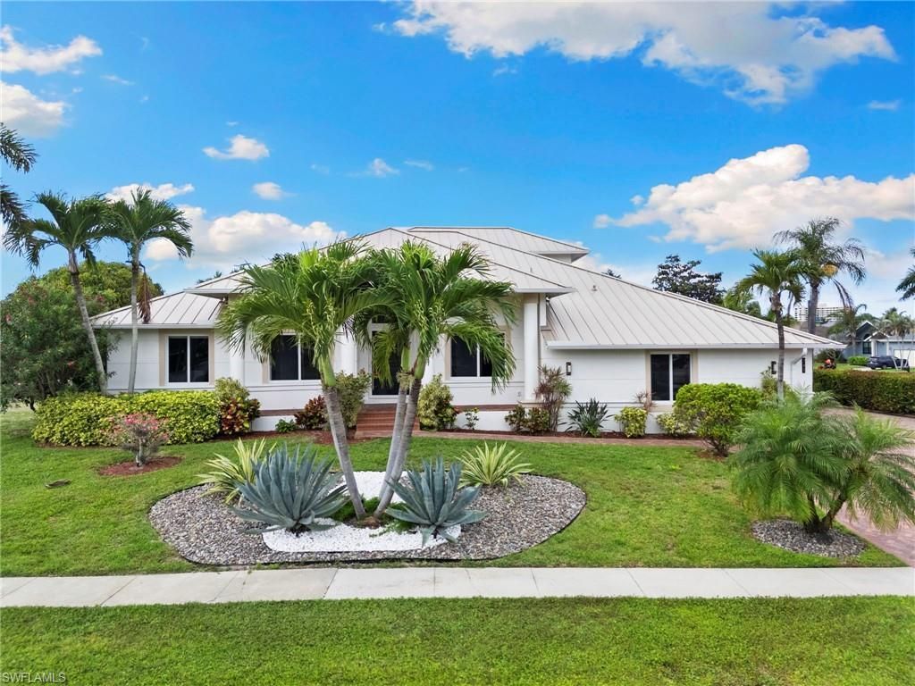741 Holly Ct , Marco Island, FL 34145 Photo