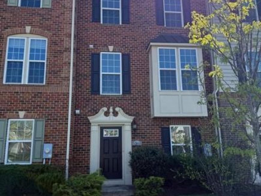 5365 S Center Drive , Greenbelt, MD 20770 Main Photo