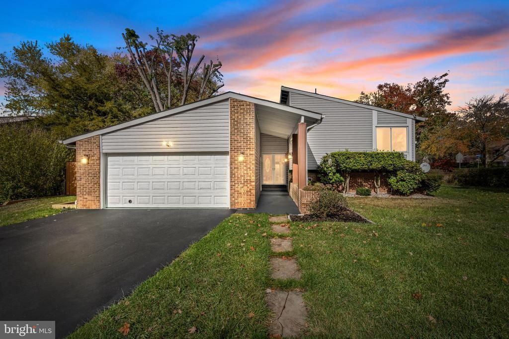 101 Hopeland Lane, Sterling, VA 20164 Main Photo