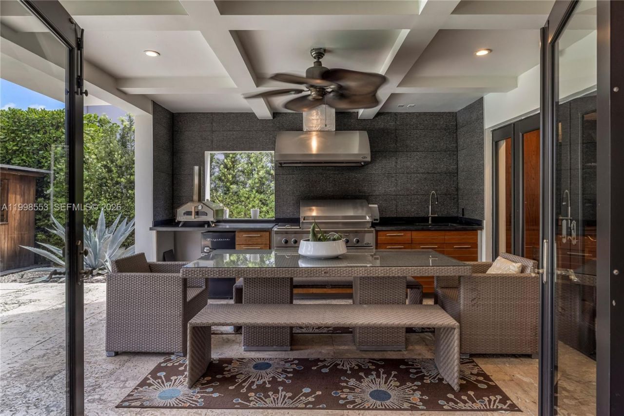 1001 NE 96th St , Miami Shores, FL 33138 Photo