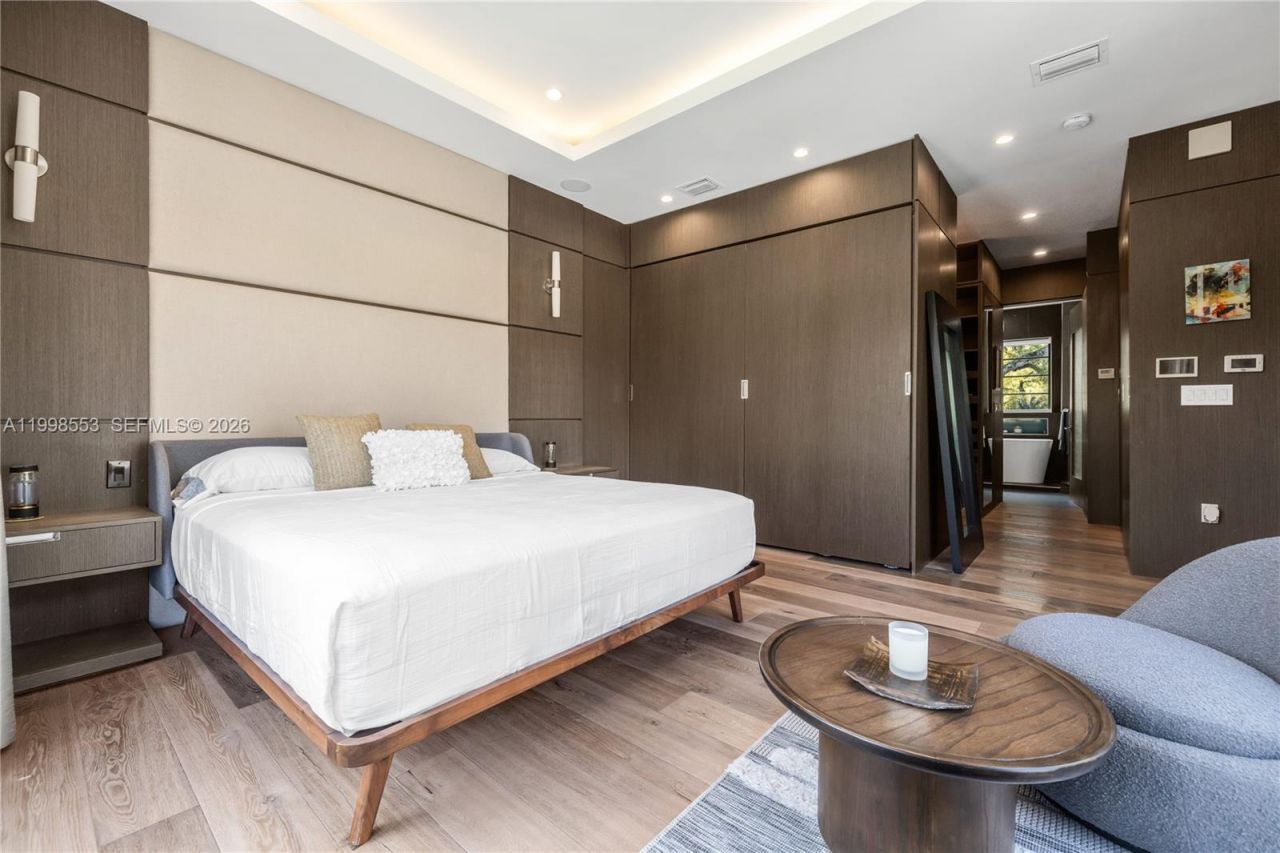 1001 NE 96th St , Miami Shores, FL 33138 Photo