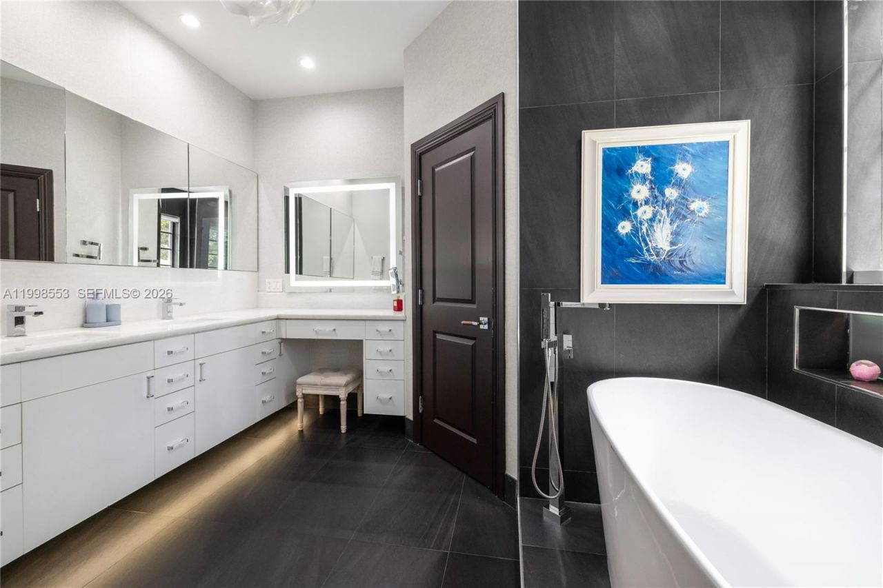 1001 NE 96th St , Miami Shores, FL 33138 Photo