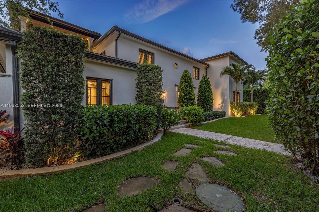 1001 NE 96th St, Miami Shores, FL 33138 Photo