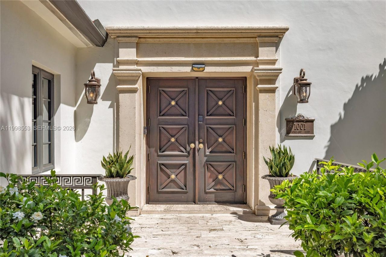 1001 NE 96th St , Miami Shores, FL 33138 Photo