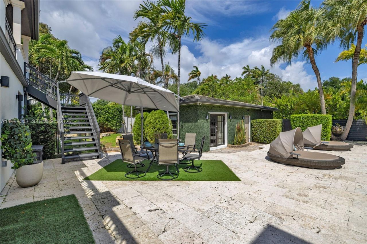 1001 NE 96th St, Miami Shores, FL 33138 Photo