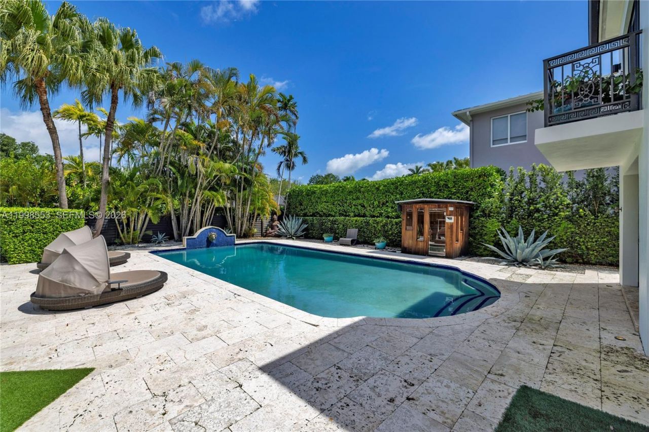 1001 NE 96th St, Miami Shores, FL 33138 Photo