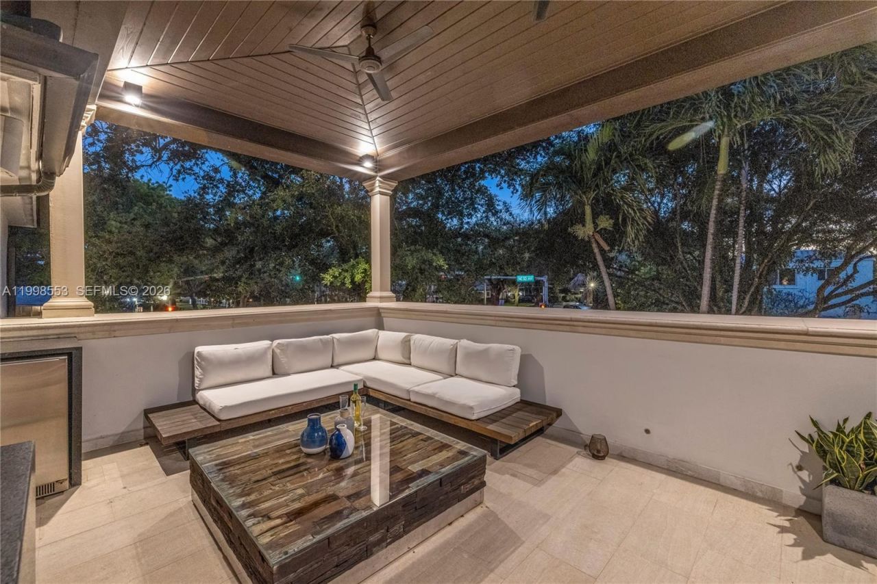 1001 NE 96th St , Miami Shores, FL 33138 Photo