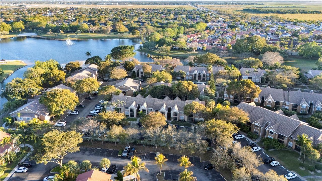 15570 SW 105th Ln, Unit 1717, Miami, FL 33196 Photo