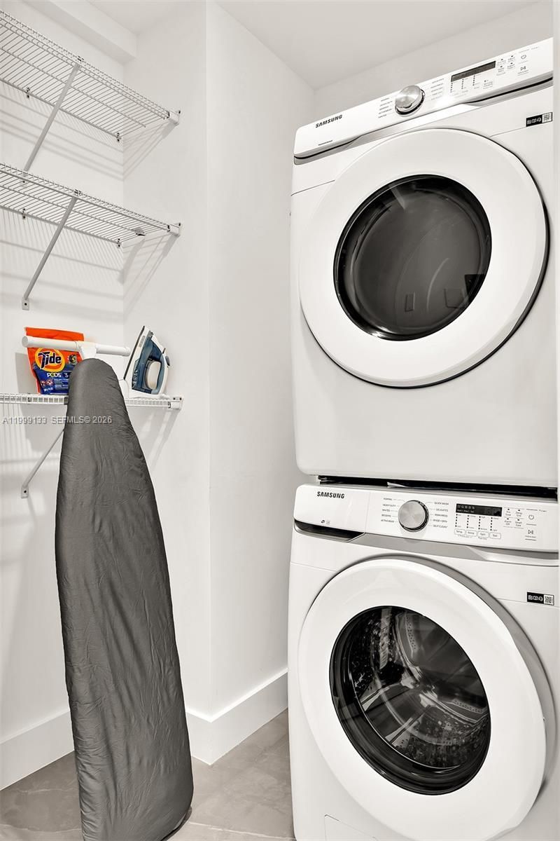 2100 Miami Rd, Unit 204, Fort Lauderdale, FL 33316 Photo