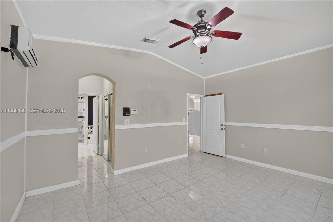 6931 SW 159th Pl, Miami, FL 33193 Photo