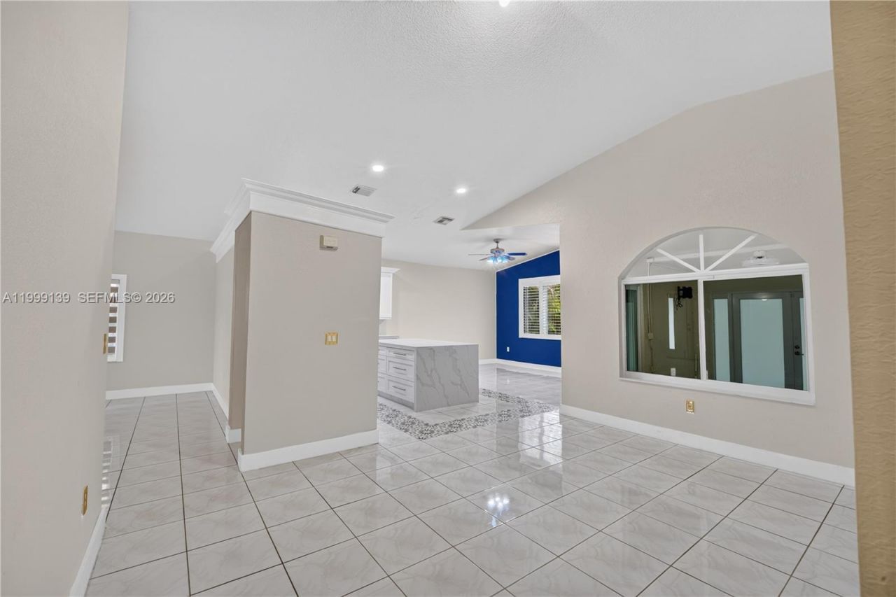 6931 SW 159th Pl, Miami, FL 33193 Photo