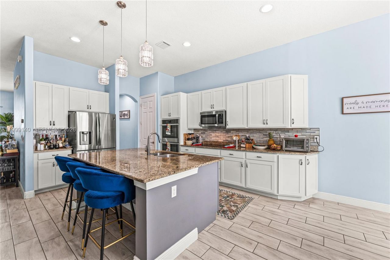 898 SW Curtis St, Port Saint Lucie, FL 34983 Photo