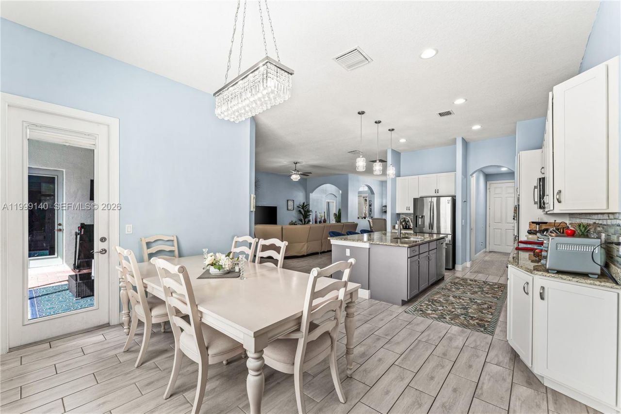 898 SW Curtis St, Port Saint Lucie, FL 34983 Photo