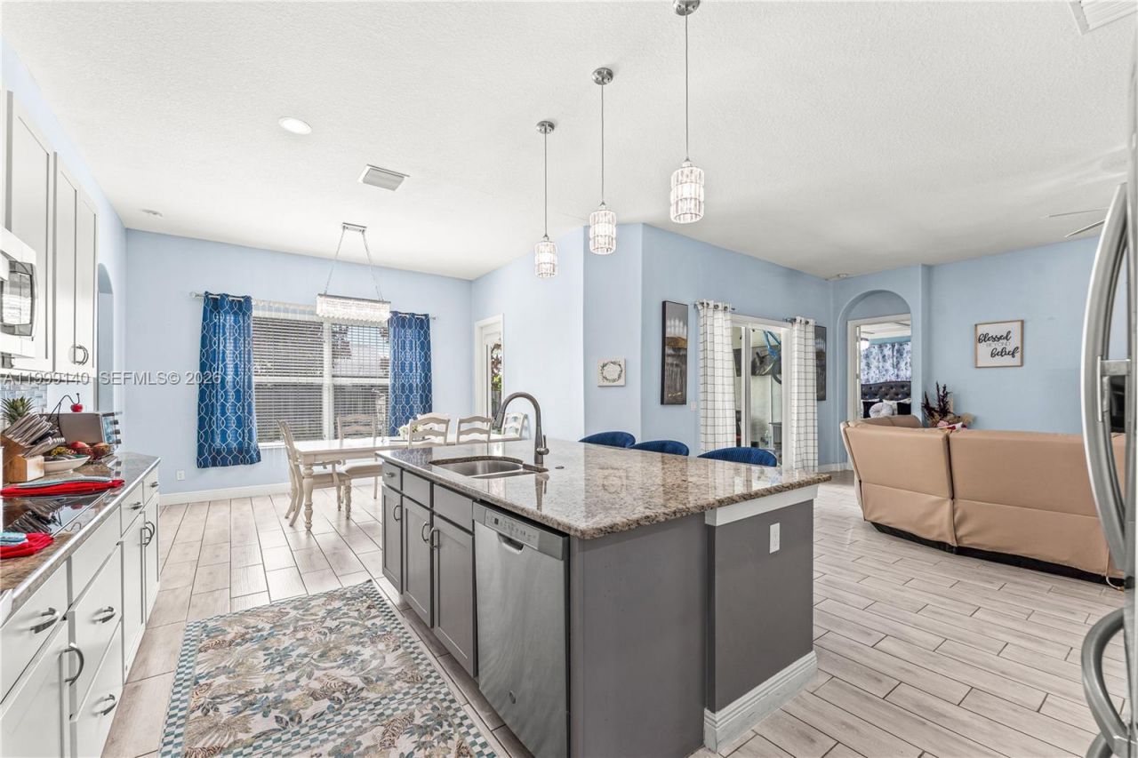 898 SW Curtis St, Port Saint Lucie, FL 34983 Photo