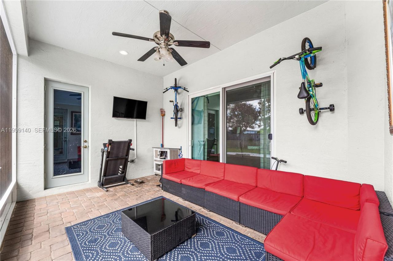 898 SW Curtis St, Port Saint Lucie, FL 34983 Photo