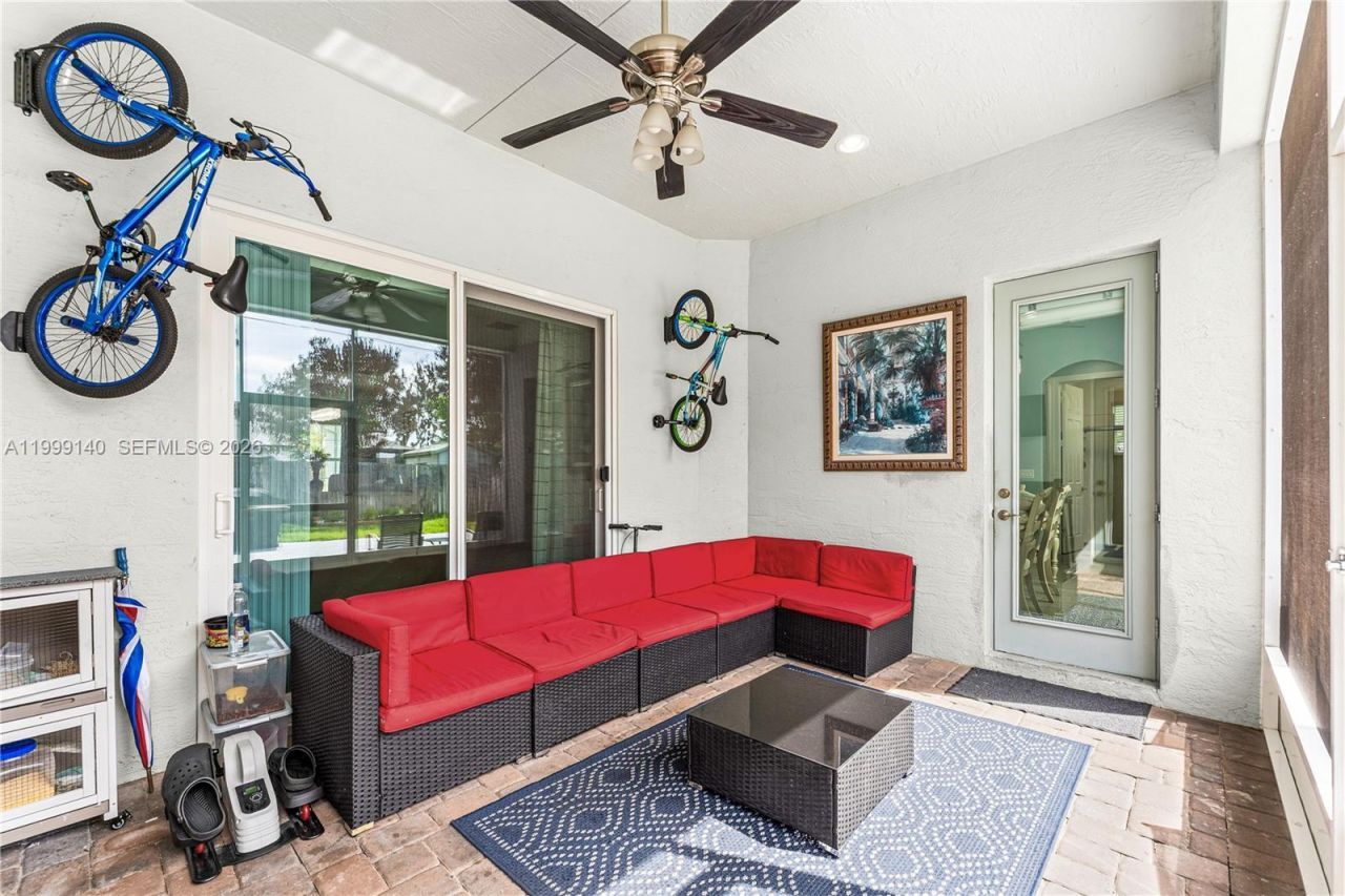 898 SW Curtis St, Port Saint Lucie, FL 34983 Photo