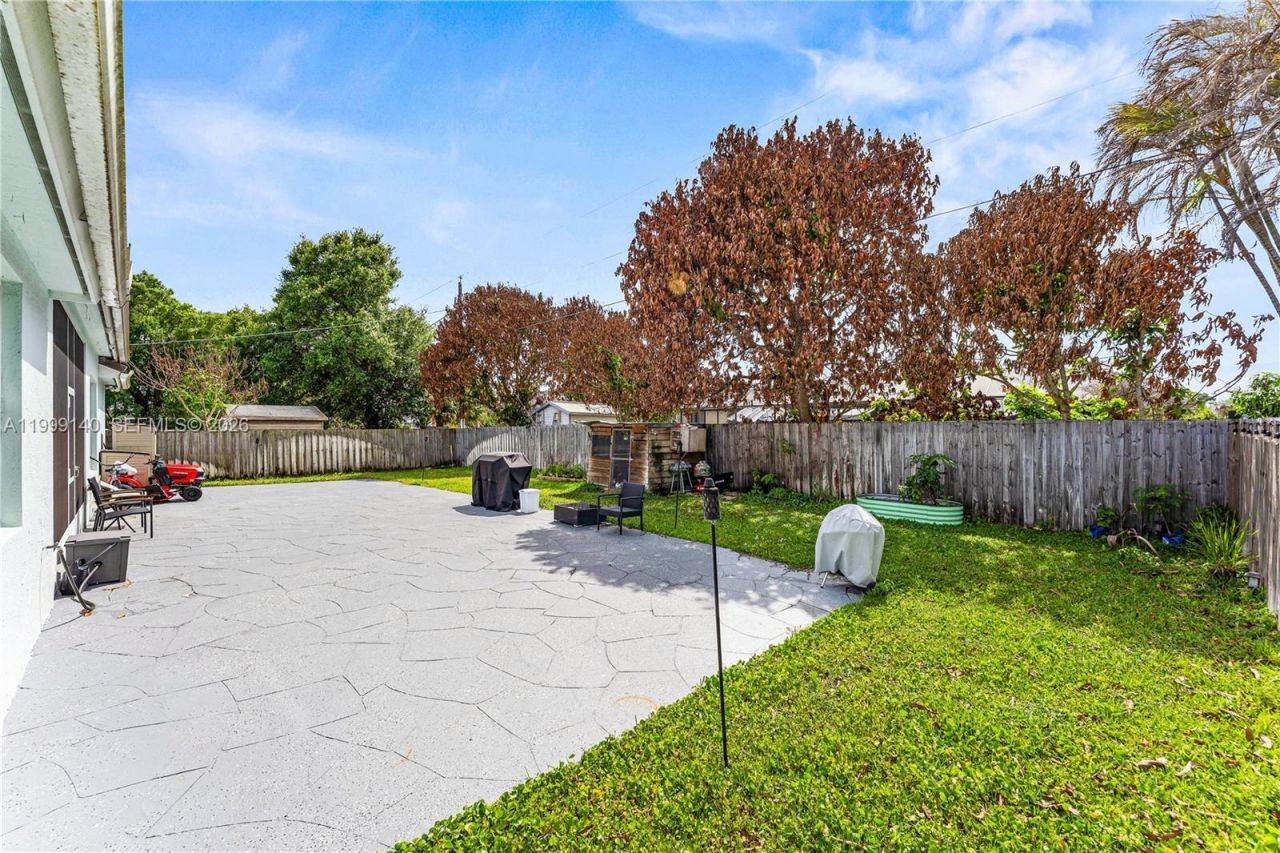 898 SW Curtis St, Port Saint Lucie, FL 34983 Photo