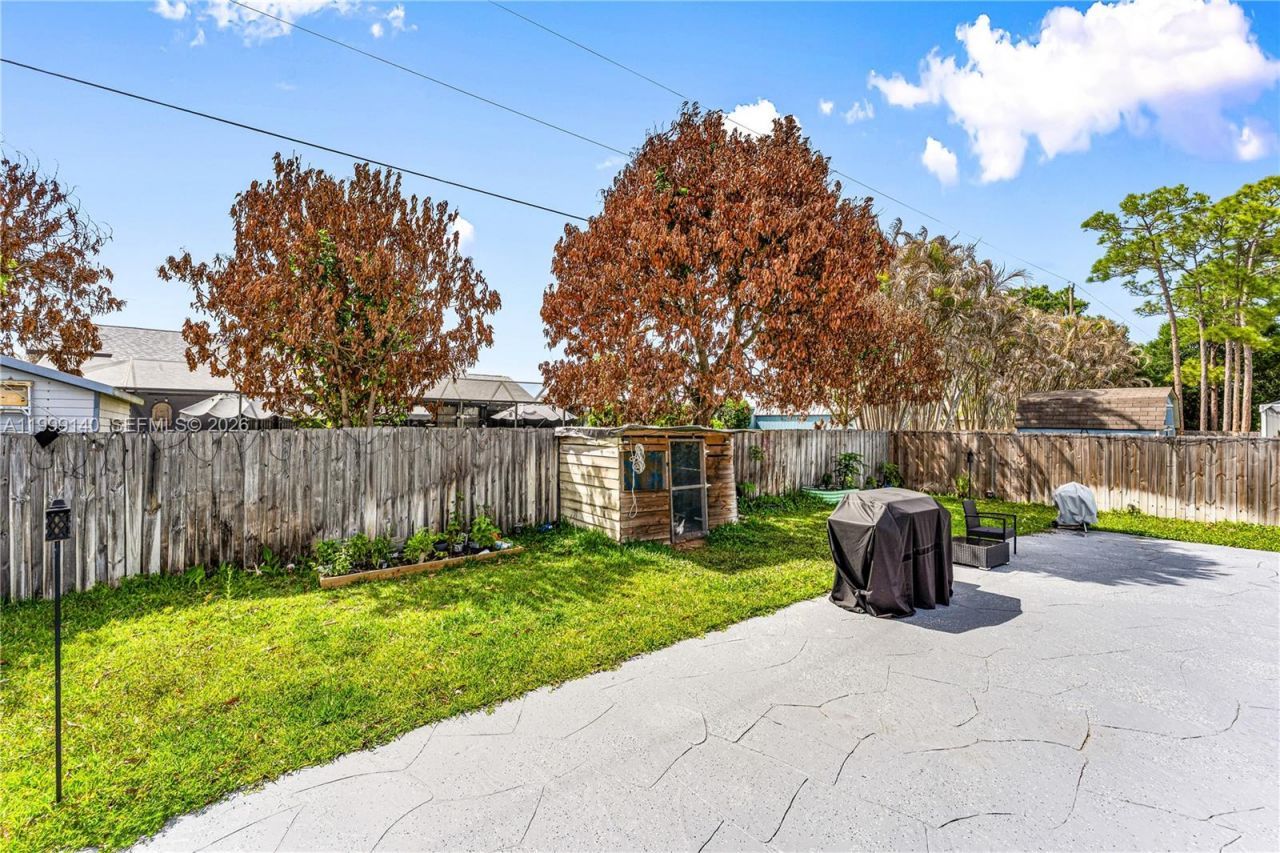 898 SW Curtis St, Port Saint Lucie, FL 34983 Photo