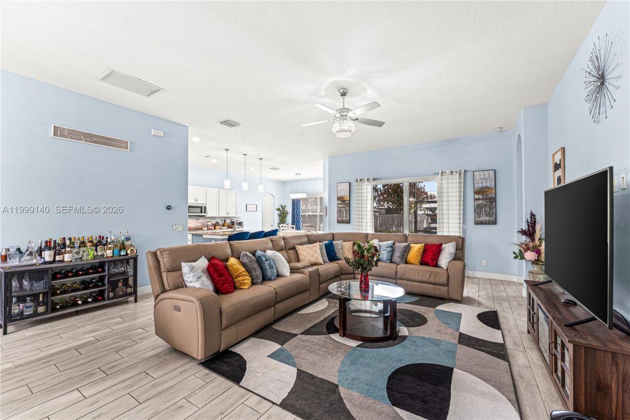 898 SW Curtis St, Port Saint Lucie, FL 34983 Photo